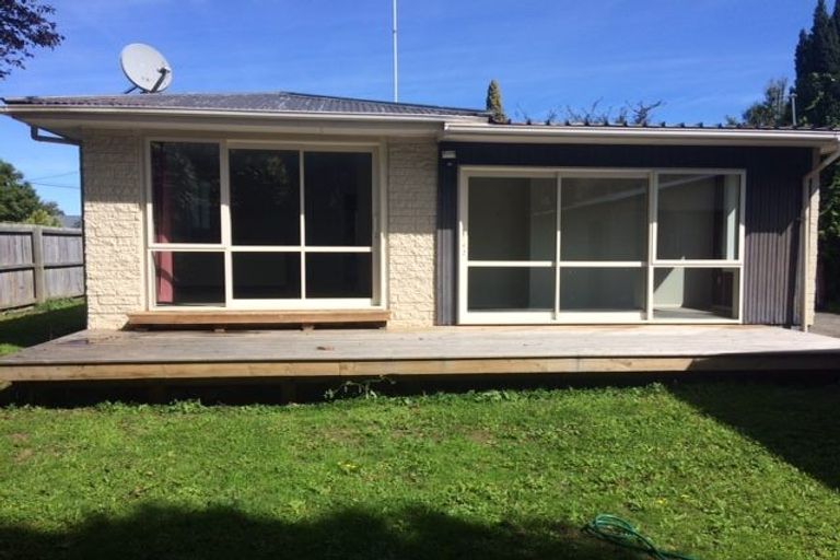 Photo of property in 7 Dinton Street, Russley, Christchurch, 8042