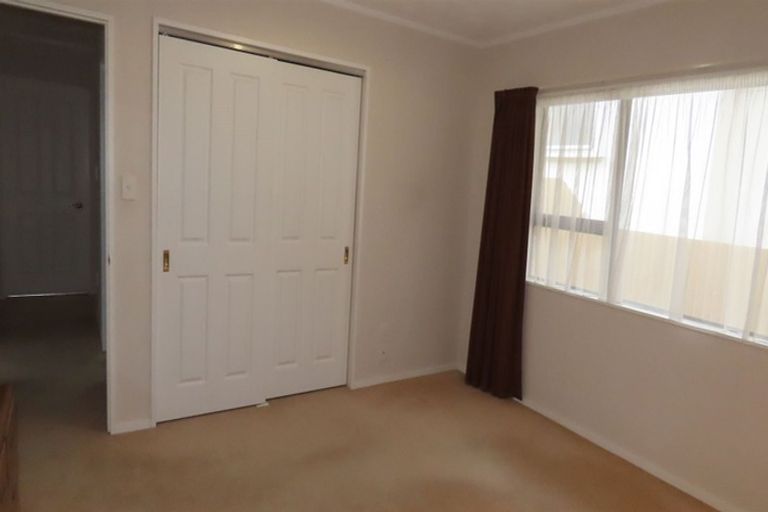 Photo of property in 52 Queen Street West, Levin, 5510