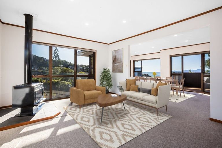 Photo of property in 8 Pukerua Beach Road, Pukerua Bay, 5026