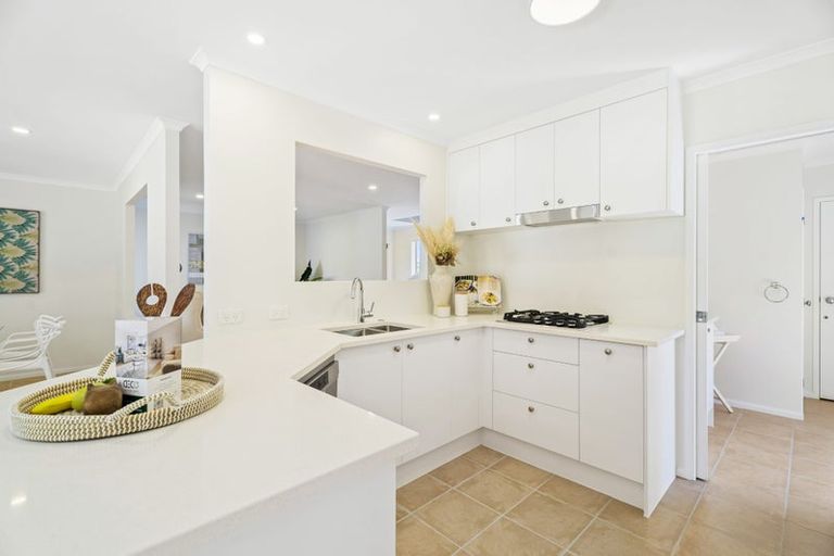 Photo of property in 31 Nautilus Drive, Gulf Harbour, Whangaparaoa, 0930
