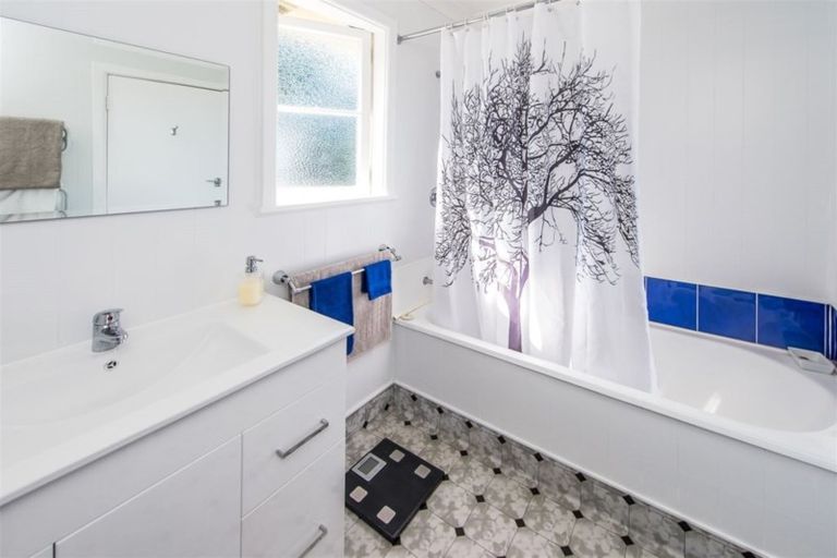 Photo of property in 86 Manuka Street, Castlecliff, Whanganui, 4501