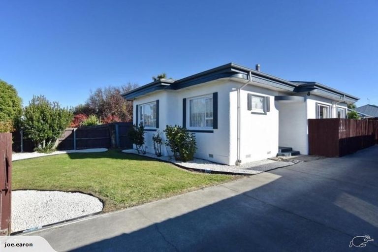 Photo of property in 213 Main North Road, Redwood, Christchurch, 8051