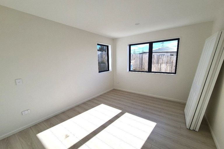 Photo of property in 34d Weldene Avenue, Glenfield, Auckland, 0629