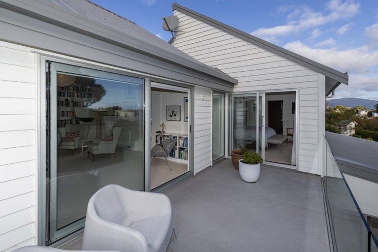 Photo of property in 5 Wharemauku Road, Raumati Beach, Paraparaumu, 5032