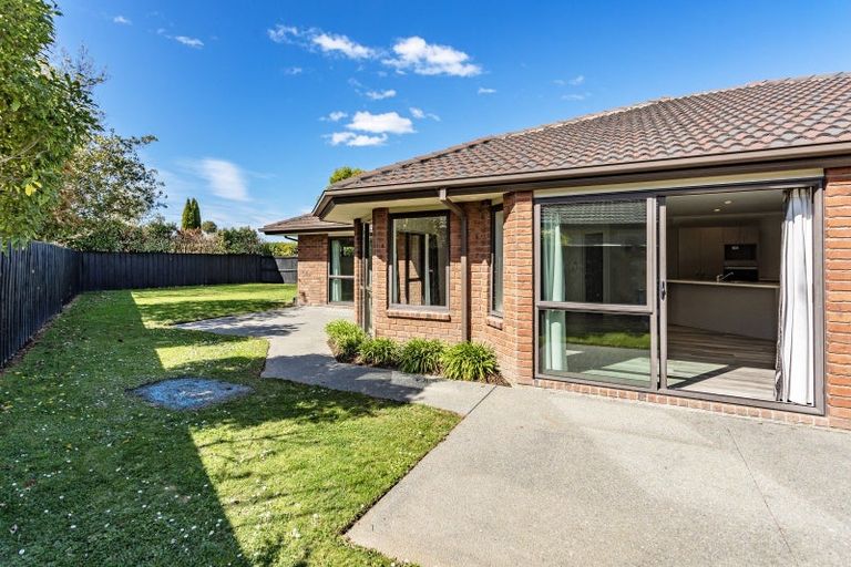 Photo of property in 12 Riverview Road, Rangiora, 7400