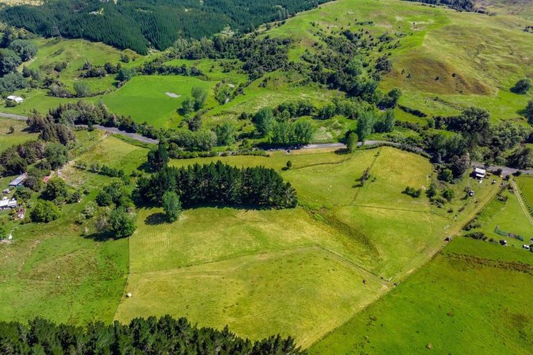 Photo of property in 1941 Tangowahine Valley Road, Tangowahine, Dargaville, 0372