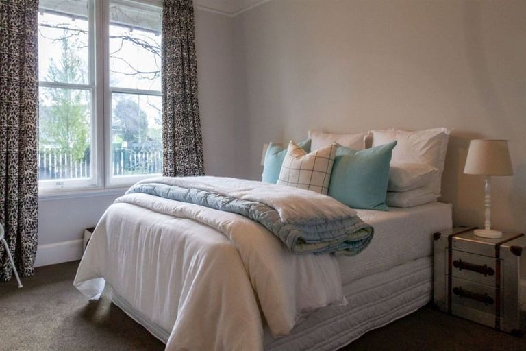 Photo of property in 30 Forfar Street, Edgeware, Christchurch, 8013