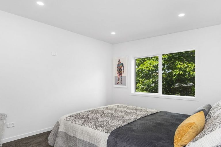 Photo of property in 32 Omokoroa Road, Omokoroa, 3114