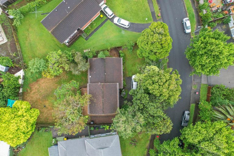 Photo of property in 9 Sikkim Crescent, Clover Park, Auckland, 2019