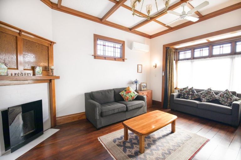 Photo of property in 2 Todd Street, Napier South, Napier, 4110