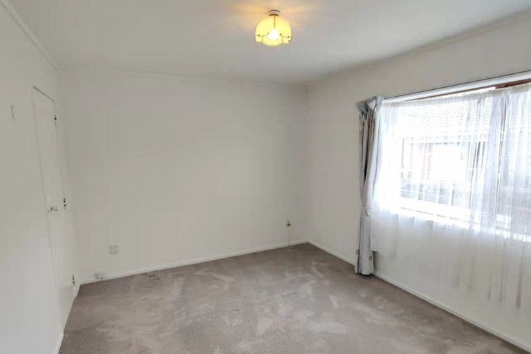 Photo of property in 3/10 Aberfeldy Avenue, Highland Park, Auckland, 2010