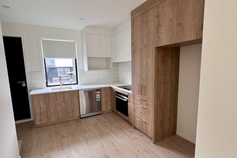 Photo of property in 5/21 Makomako Drive, Orewa, 0931