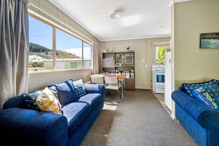 Photo of property in 80 Hazlett Street, Clyde, 9330