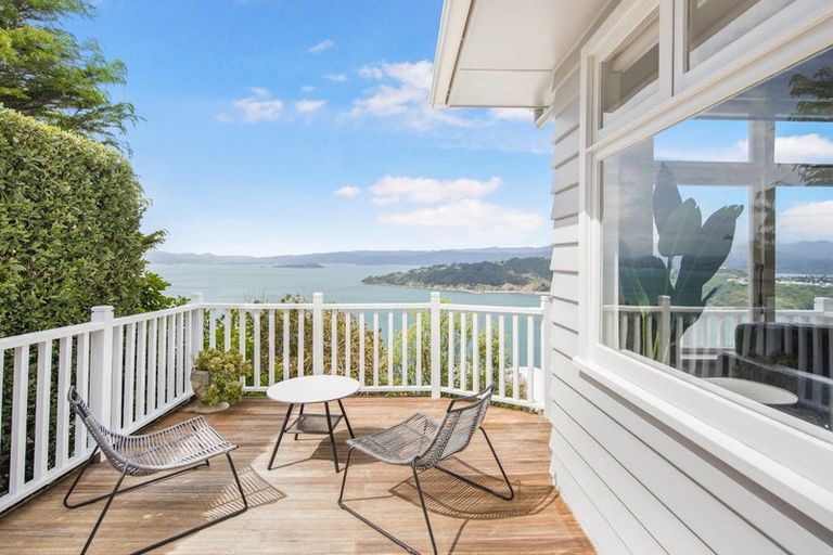 Photo of property in 21 Thane Road, Roseneath, Wellington, 6011