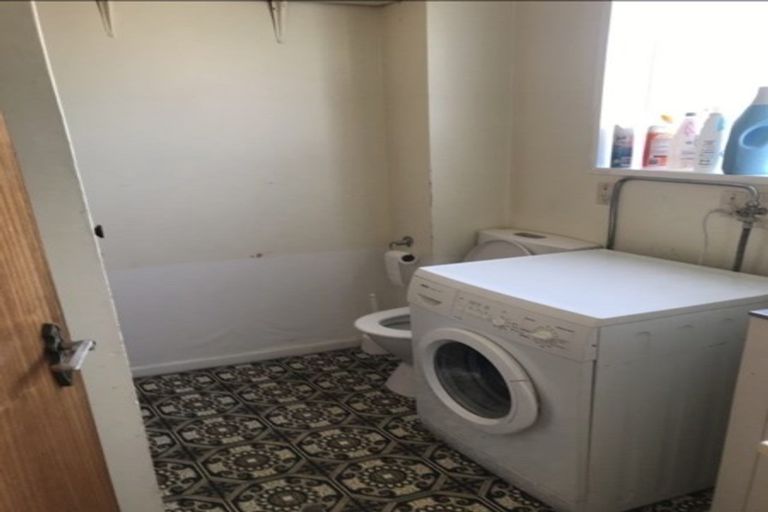 Photo of property in 4/1 Waikare Avenue, Waiwhetu, Lower Hutt, 5010