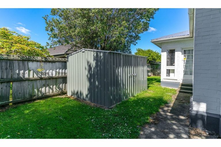 Photo of property in 90 Rattray Street, Riccarton, Christchurch, 8041