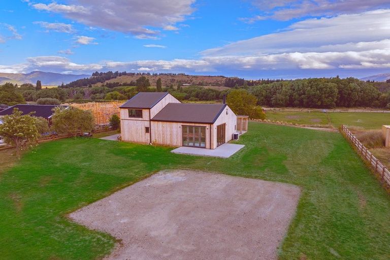 Photo of property in 2/19 Monteith Road, Albert Town, Wanaka, 9382