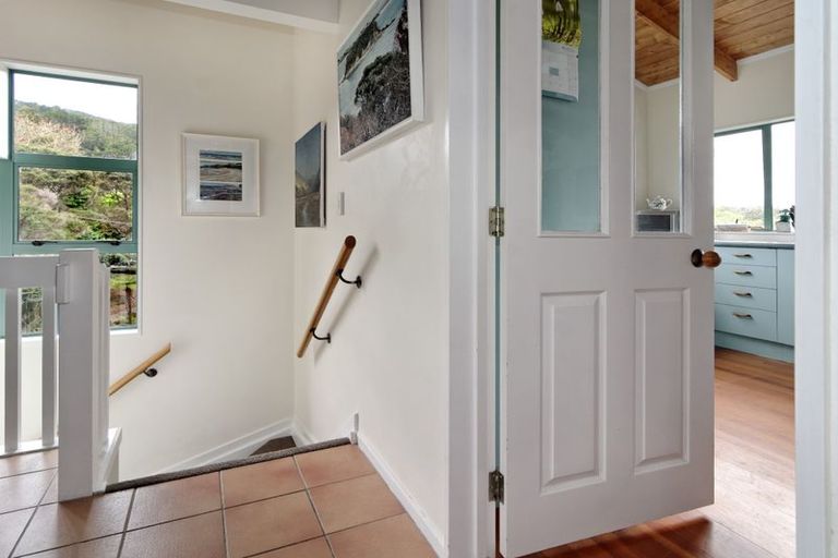 Photo of property in 8 Upland Road, Huia, Auckland, 0604