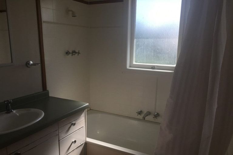 Photo of property in 6 Woodford Avenue, Brookfield, Tauranga, 3110