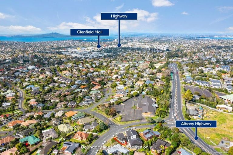 Photo of property in 4e Unsworth Drive, Unsworth Heights, Auckland, 0632