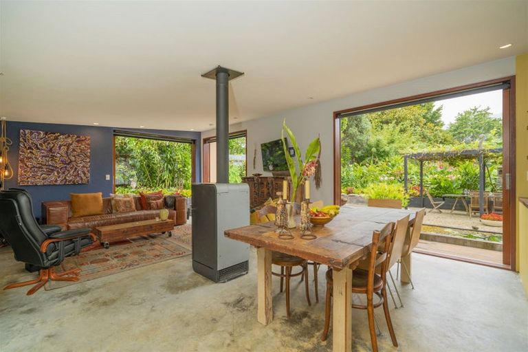 Photo of property in 40 Victoria Street, Coromandel, 3506