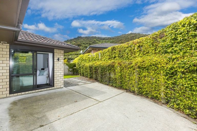 Photo of property in 58 King Charles Drive, Kingsley Heights, Upper Hutt, 5018