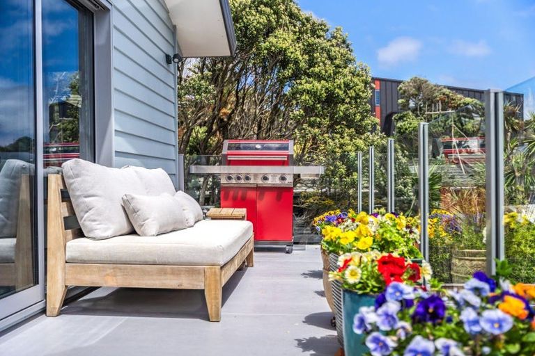 Photo of property in 93b The Esplanade, Raumati South, Paraparaumu, 5032