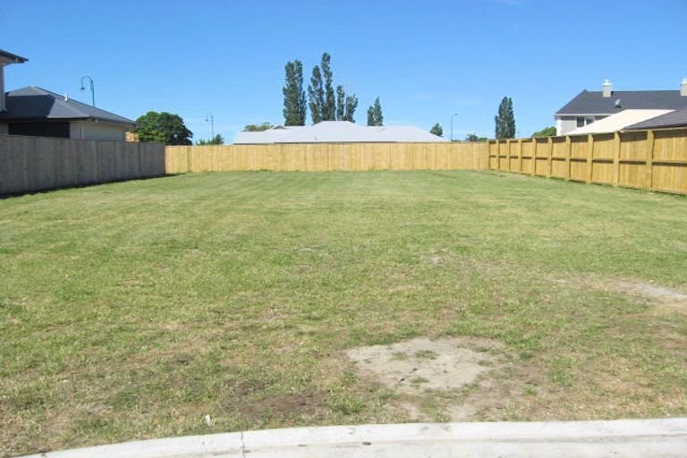 Photo of property in 6 Brookwater Avenue, Northwood, Christchurch, 8051