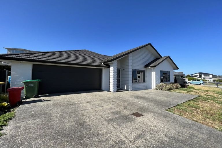 Photo of property in 37 Outlook Terrace, Silverdale, 0932