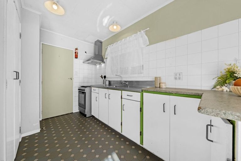 Photo of property in 9 Chibnall Place, Conifer Grove, Takanini, 2112