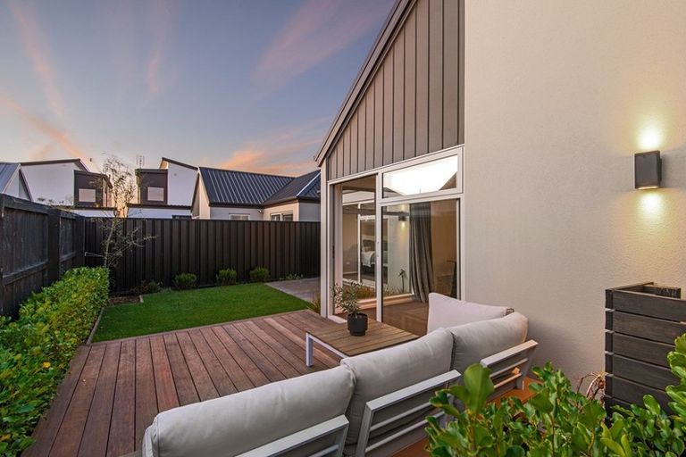 Photo of property in 7 Grey Way, Russley, Christchurch, 8042