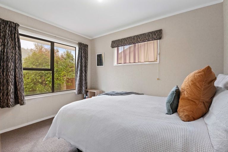 Photo of property in 74 Blomfield Street, Pukehangi, Rotorua, 3015