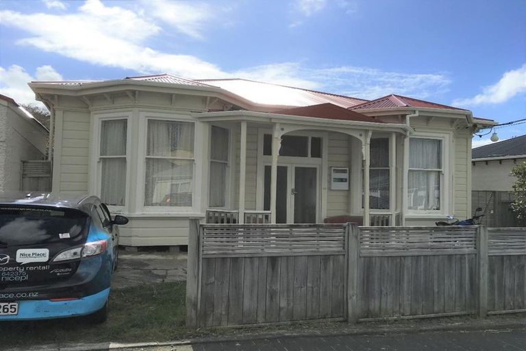 Photo of property in 37 Owen Street, Newtown, Wellington, 6021