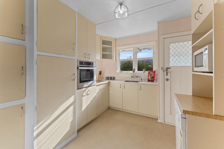 Photo of property in 7 Totara Street, Trentham, Upper Hutt, 5018