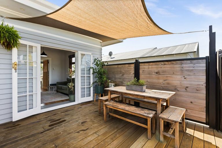 Photo of property in 116a Stortford Street, Saint Leonards, Hastings, 4120