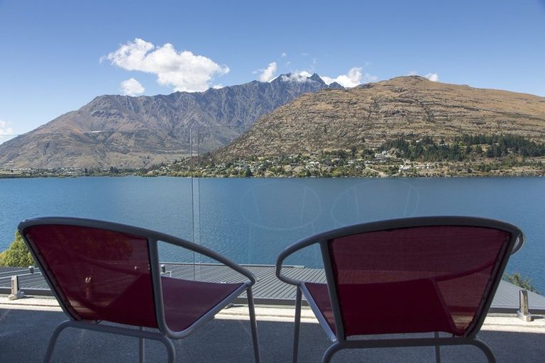Photo of property in La Residence Du Lac, 39/527 Frankton Road, Queenstown, 9300