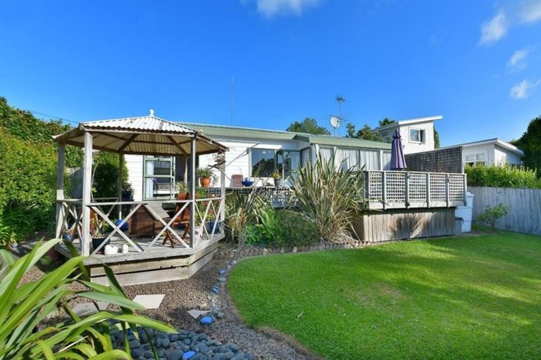 Photo of property in 19a Walbrook Road, Manly, Whangaparaoa, 0930