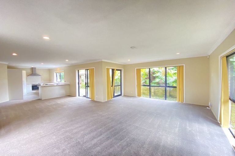 Photo of property in 9a Bond Crescent, Forrest Hill, Auckland, 0620