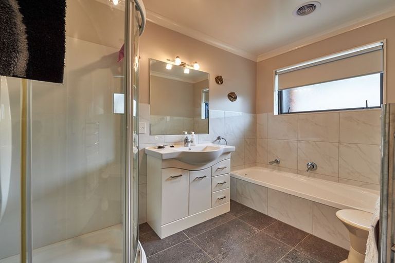 Photo of property in 7 Astelia Court, Milson, Palmerston North, 4414