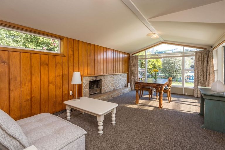 Photo of property in 2/21 Wakatu Avenue, Moncks Bay, Christchurch, 8081