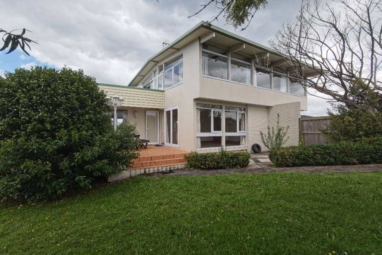 Photo of property in 1/37 Coronation Road, Hillcrest, Auckland, 0627