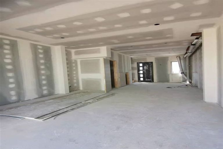 Photo of property in 3/6 Kereru Street, Henderson, Auckland, 0612