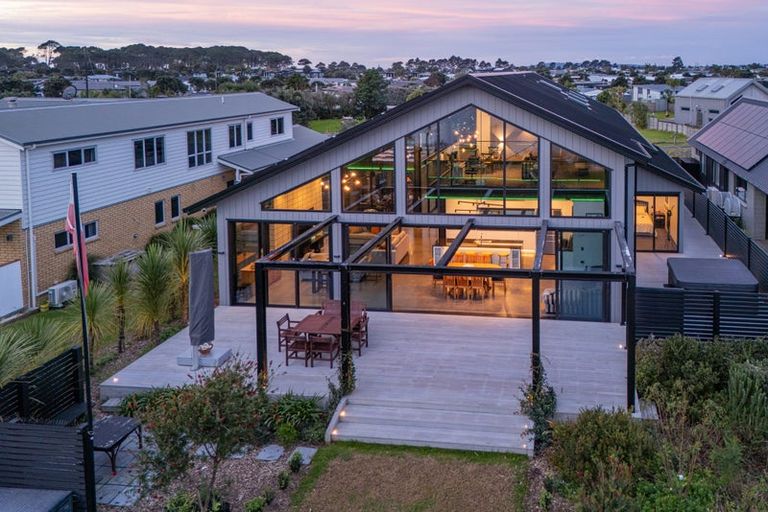 Photo of property in 112 Ti Kouka Crescent, Matarangi, Whitianga, 3592