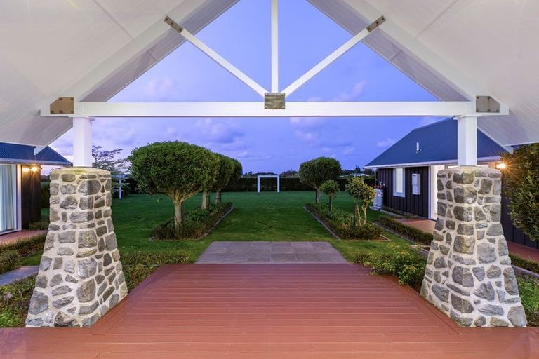 Photo of property in 144 Henwood Road, Paraite, New Plymouth, 4372