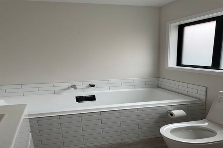 Photo of property in 2/1 Milne Crescent, Taita, Lower Hutt, 5011