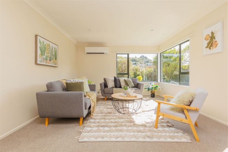 Photo of property in 6/15 Glanmire Road, Newlands, Wellington, 6037