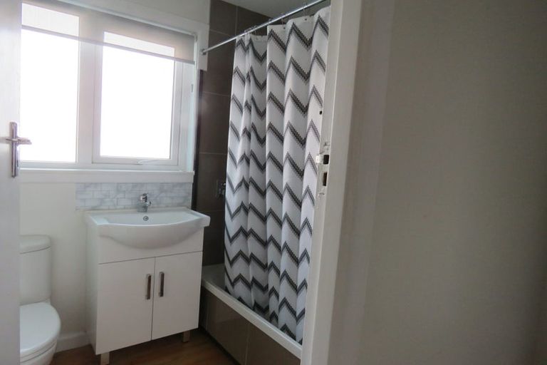 Photo of property in 2/86 Gardner Avenue, New Lynn, Auckland, 0600