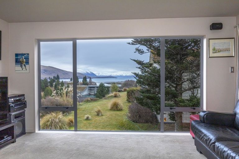 Photo of property in 6 Murray Place, Lake Tekapo, 7999