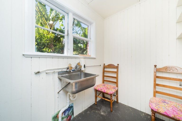 Photo of property in 35 Rangiora Avenue, Roslyn, Palmerston North, 4414