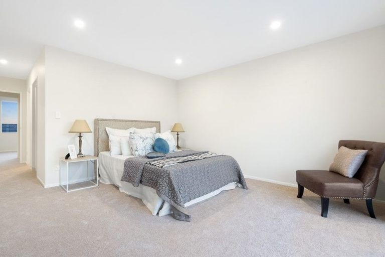 Photo of property in 12 Kapia Drive, Takanini, 2112